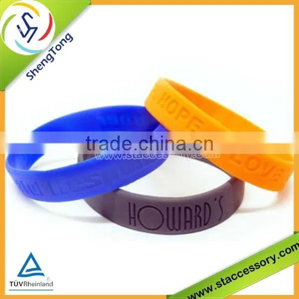 Popular wholesale fashion bracelet silicone rubber bracelet