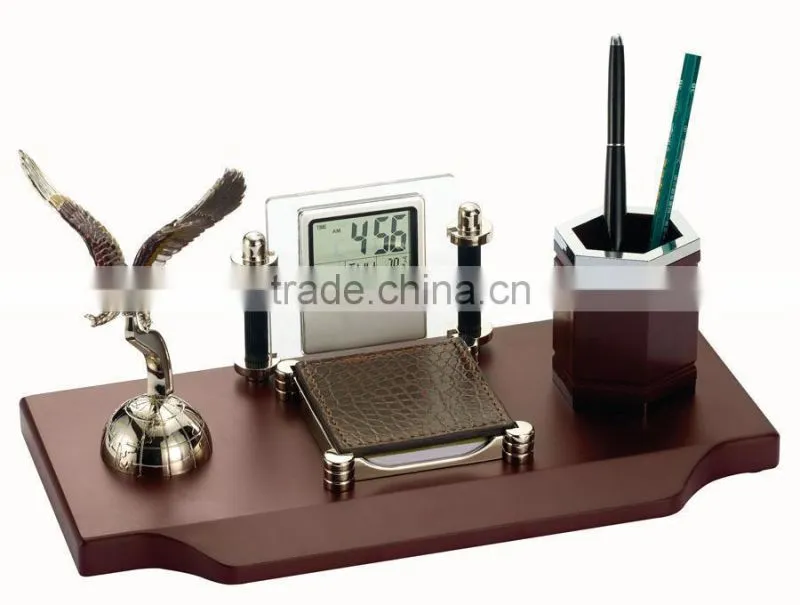 golf wood desktop for office gift clock