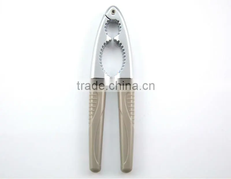 kitchen gadget/walnut clamp for gift promotion & household