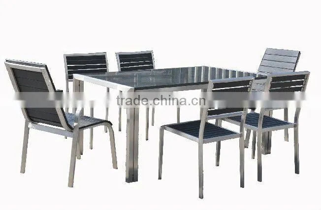 Garden table