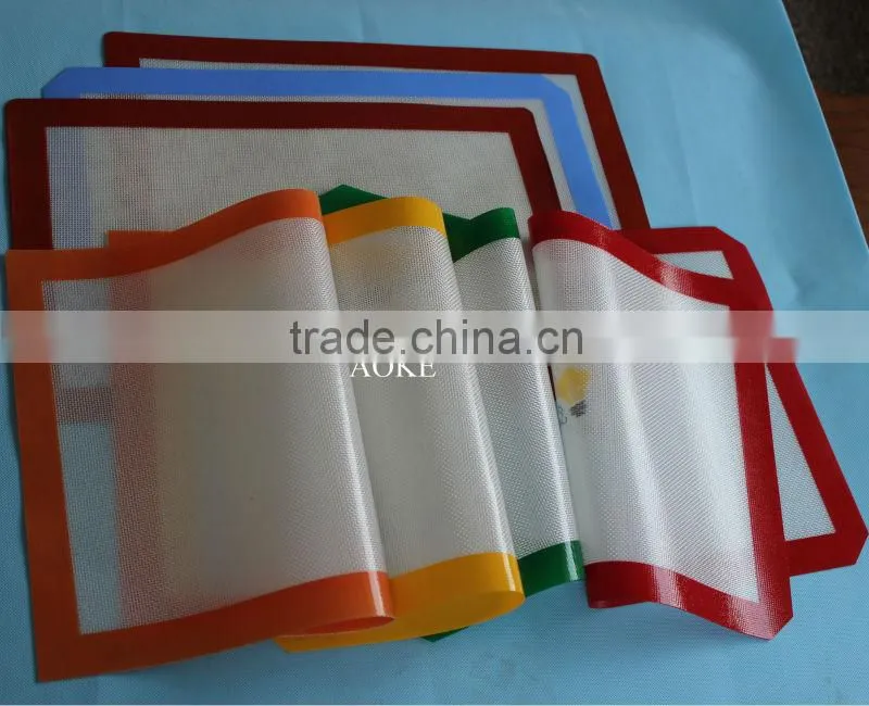 Environmentally friendly silicone fiberglass baking mat