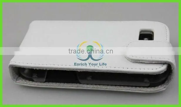 pure white wallet style leather cover for moto