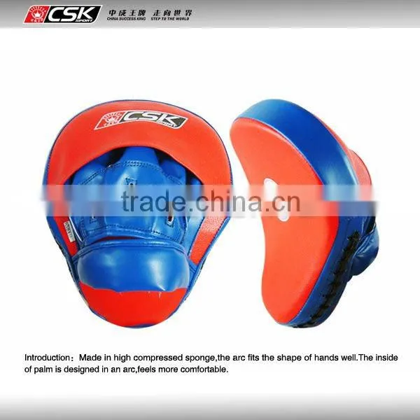 High Quality Arched Martial Art Focus Pad GX9324-1 White color