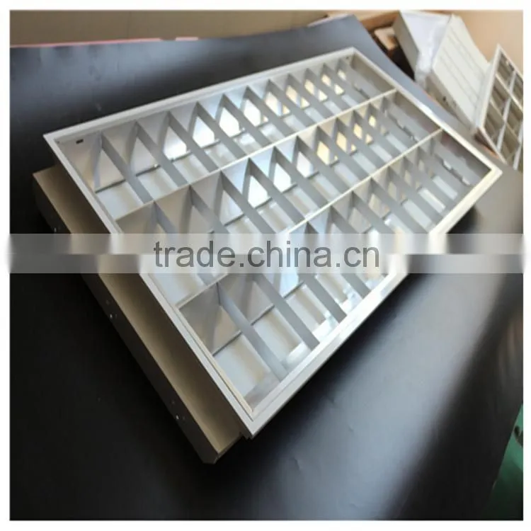 Mirror parabolic louver fitting