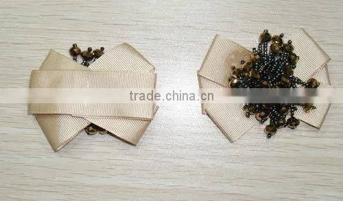 shoes flower motif with plastic crystal