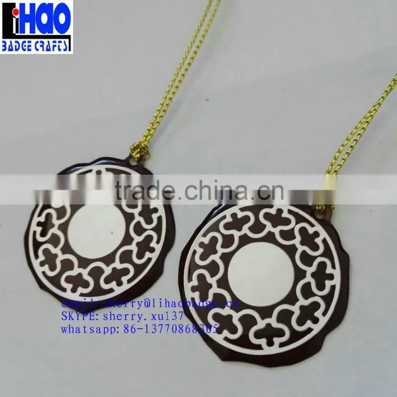 metal hang tag ,epoxy tag with gold bungee cord