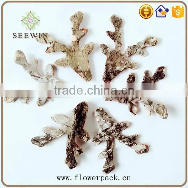 Small deer natural flower wood bark engraving