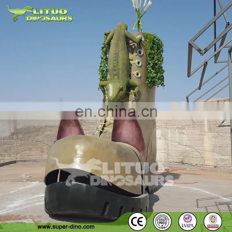 Plaza Playground Large Fiberglass Statue Attractive Model Simulation Boot