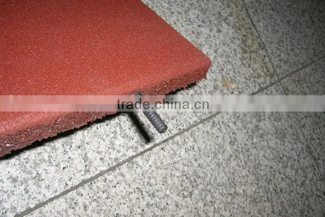 waterproof and anti-slip outdoor rubber mat for children