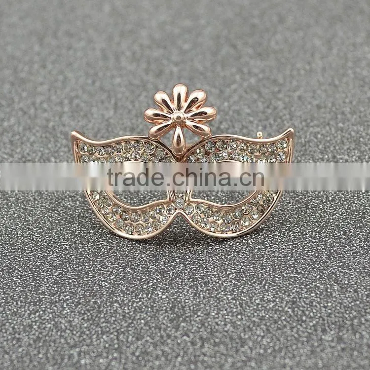 The New Jewelry Fashion High-Grade Small Mask Set Auger Brooch Brooches Clothes Pin