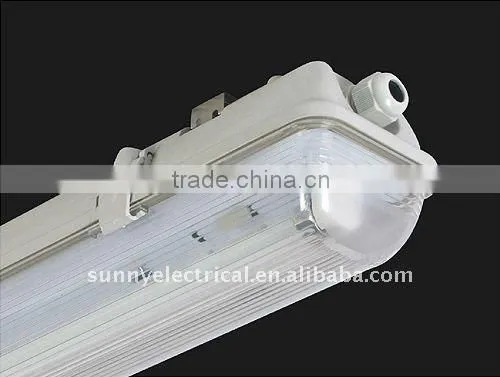 waterproof lighting fixture