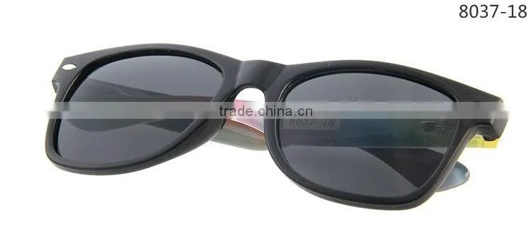 Spring hinge Wholesale customization Sun Glasses Rainbow Sunglasses plastic sunglasses