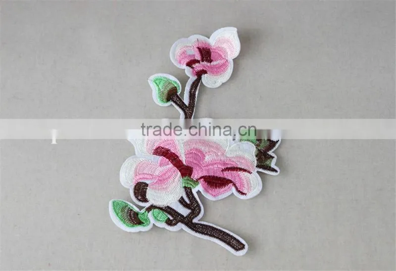 beautiful pink color wild peach flower embroidery patch fashion applique polyester logo patches for garment