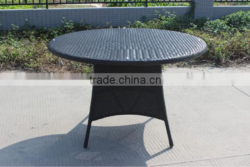 8014 Outdoor rattan elegant round dining table