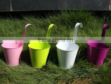 Set of 3 Indoor or Outdoor Decorative Colorful Antique Galvanized Metal Flower Pot