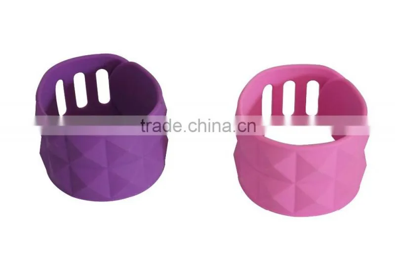 2016 Silicone Factory Sexy Product Wholesale Handcuffs
