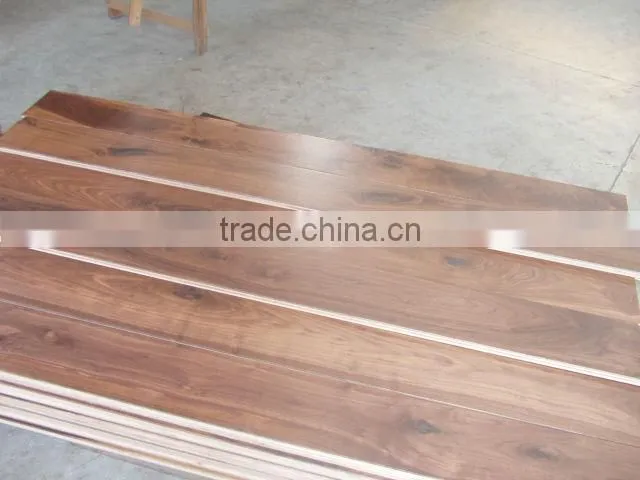 Natural American walnut engineered flooring
