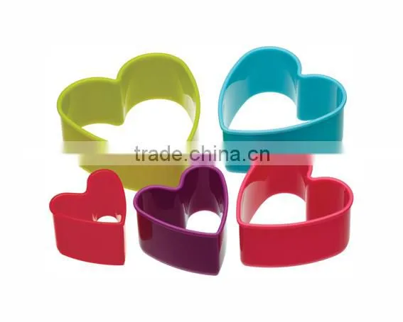 5 pcs Heart Shape Colorfull Plastic Cookie Cutter