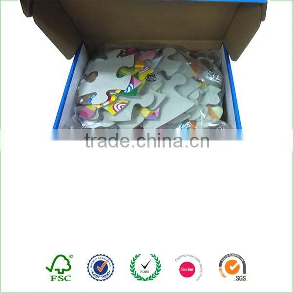 Large piece round jigsaw puzzle