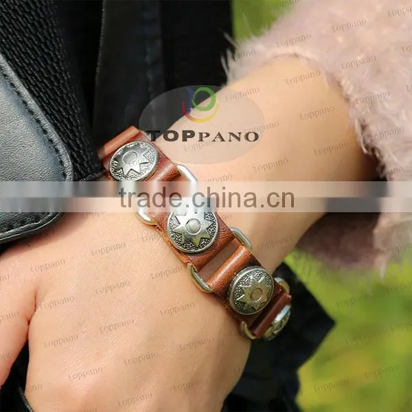 new fashion vintage genuine leather bracelet punk style fashion alloy rivet leather bracelet
