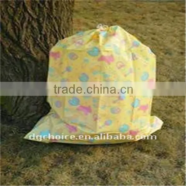 Top popular fashion style eco-friendly palstic cheap drawstring bag