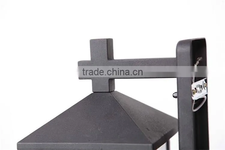 Aluminium unbreakable outdoors wall light
