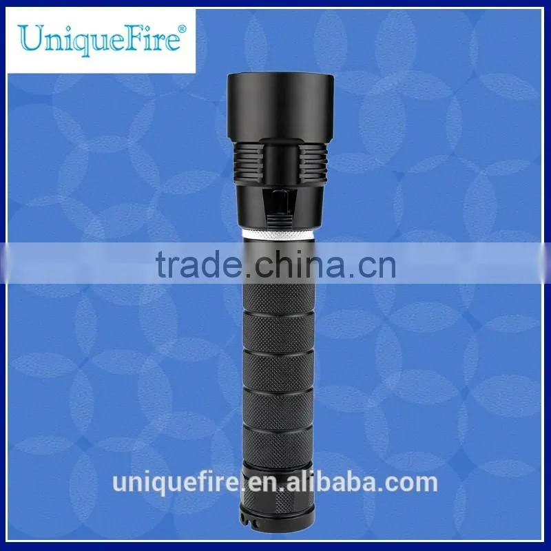 Uniquefire 26650 battery operated bright light diving flashlight with cree xm-l2