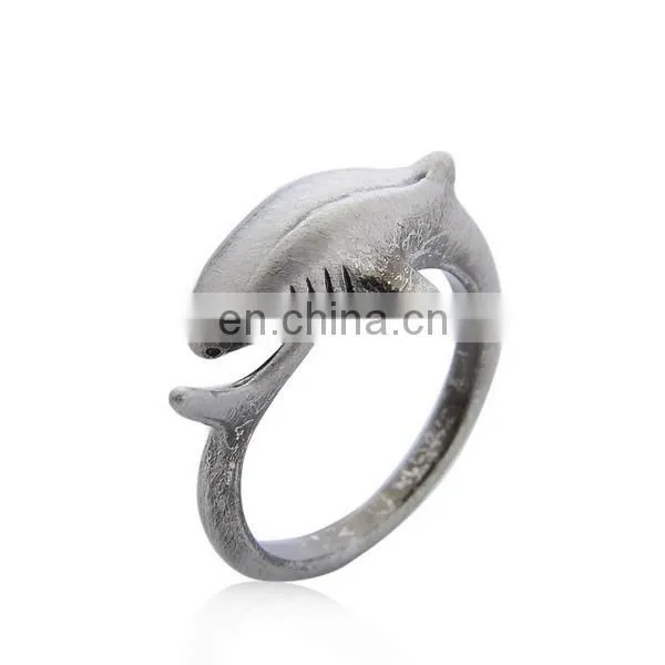 Fashion Design Dolphine Open Ring Cuff Knuckle Cuff Ring
