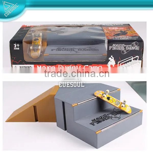 ABS Yellow Mini Toy Finger Skate Skateboard With Ramp