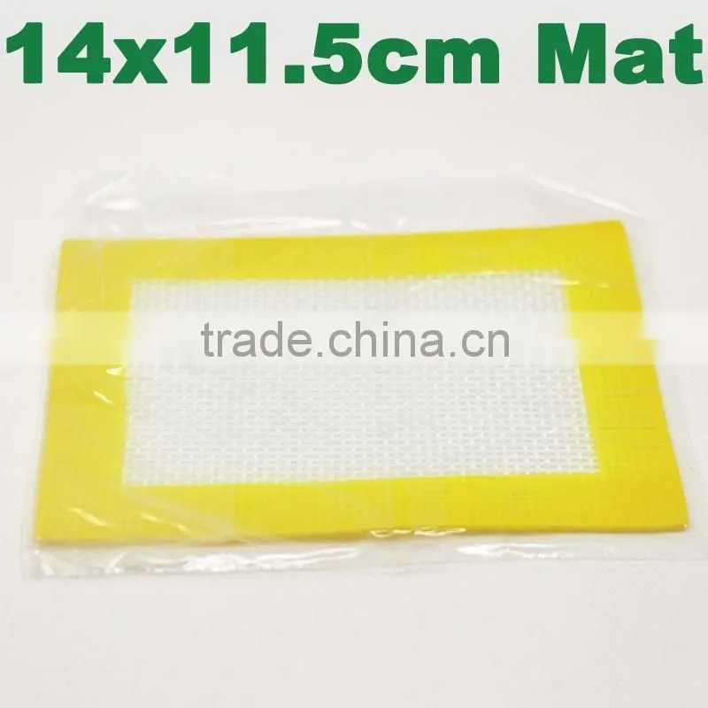 Ecigarette vapor wax concentrates silicone mat with custom printing heat proof silicone dry herb mat silicone slick pad