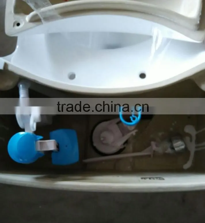 Smooth porcelain sale bath south American siphonic toilet