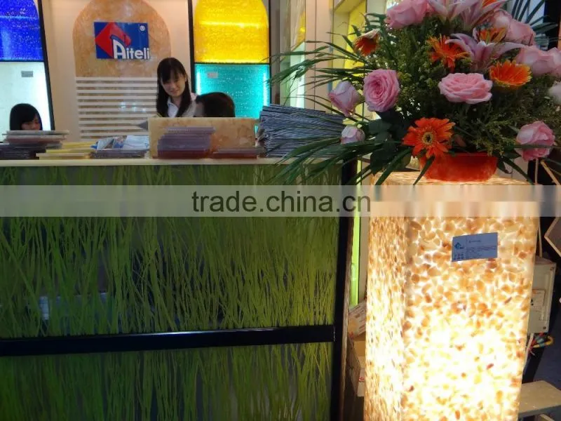 Artificial Translucent Resin Pebble Tile Good for Column Decorations