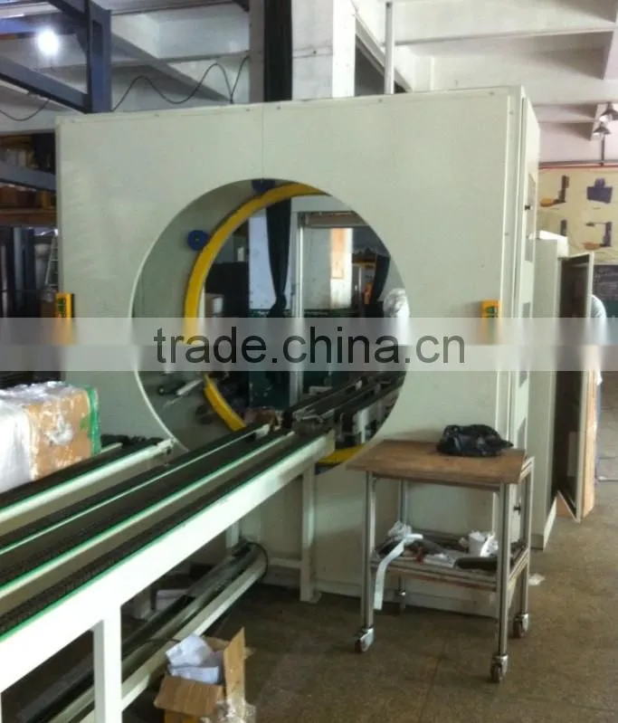 Orbital stretch wrapping machine for furniture