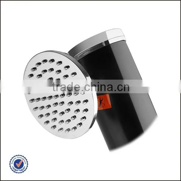 Curved Garden Solar Shower With Deluxe Shower Head