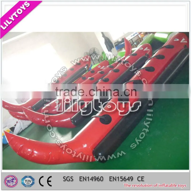 Popular China pvc material cheap price interesting inflatable boats for water park