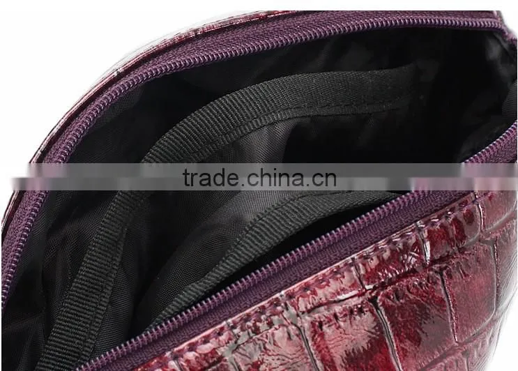 Square garnet-red alligator pattern PU cosmetic bag with compartments
