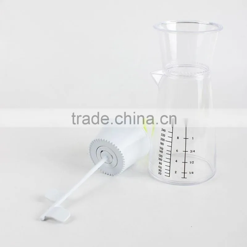 Hot selling Multifunction Hand-Powered Food Chopper/ Mincer / Blender to Chop Fruits, Vegetables, Nuts, Herbs, Onions, Garlics