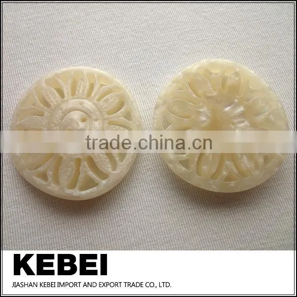 High quality many holes button,smiling face resin button