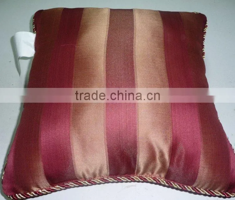 luxury and hot selling high quality silk cushion