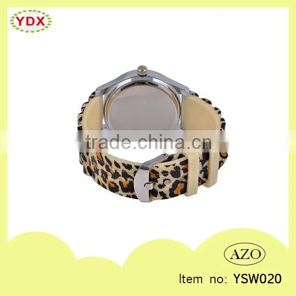 New Arrival flexible fashion leopard watch women