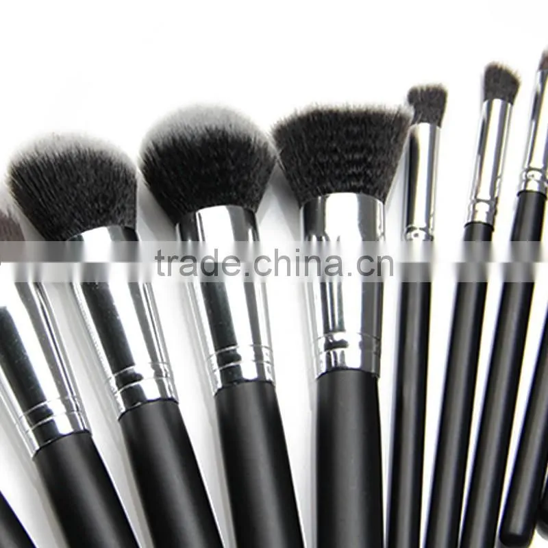 2016 Best Natural Looking Makeup kit Oval Cosmetic oval makeup brush