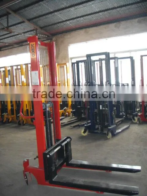 Hydraulic manual stacker