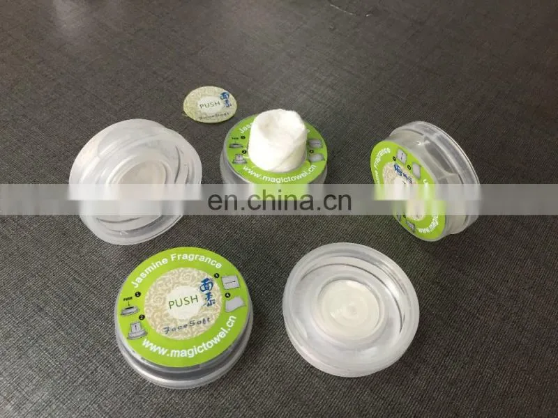 Individual Case refreshment compressed napkin with rosemary essential oil