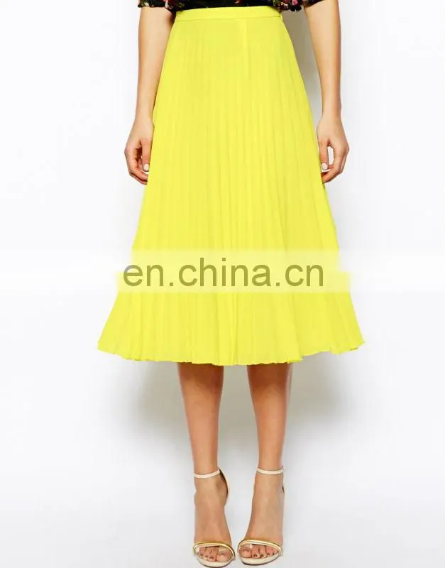 2014 new style fashion pictures of mature women with short skirt