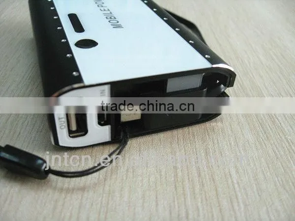 Two-in-one cable + Dual output +Diamond +5600mah POWER BANK