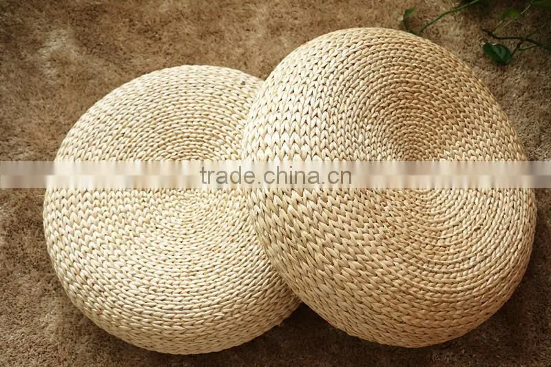 handmade natural fiber cornhusk straw window seat cushion
