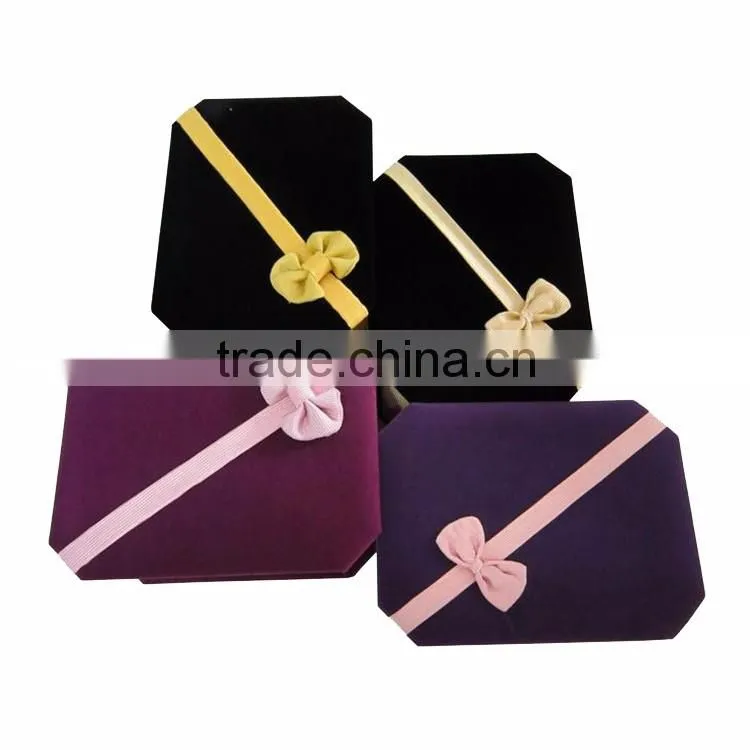 Cheap Velvet Watch Cases For Women Wholesale,Watch Boxes Customized.