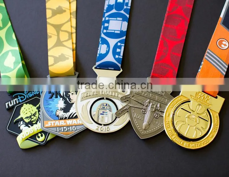 2016 cheap promotional metal souvenir ribbon medal