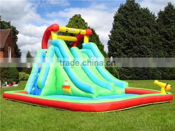 giant inflatable water slide with pool,popular inflatable water slide with water gun