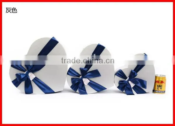 heart shape chocolate packaging box with foil stamping